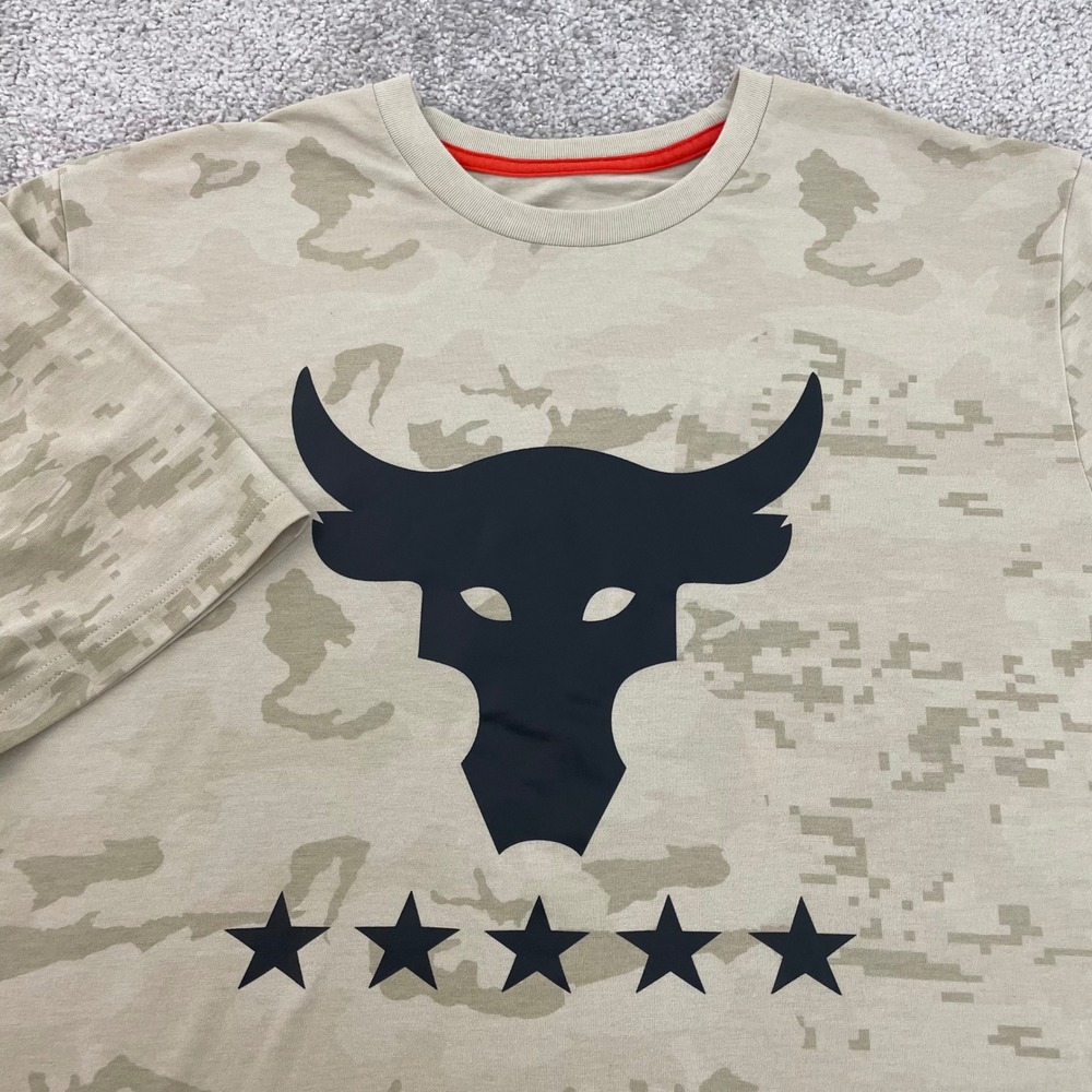 Under Armour Mens Medium Project Rock Brahma Bull Tan Camo Short Sleeve Shirt